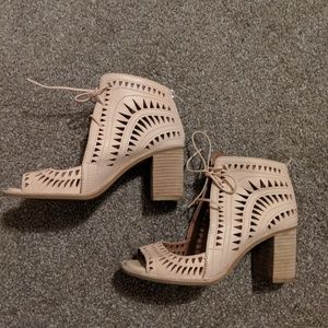 Block heel heels